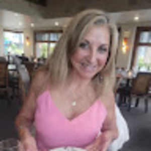 Meet your Posher, Jacqueline